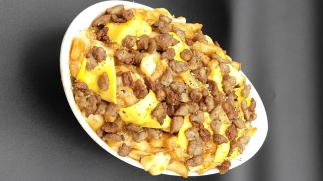 Burgerratti Poutine.
