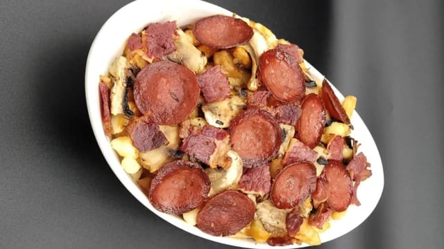 OH Canada Poutine.